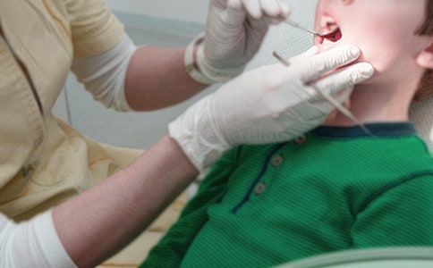 大班小熊拔牙教案