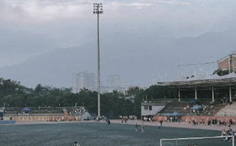 操场上教案集锦5篇