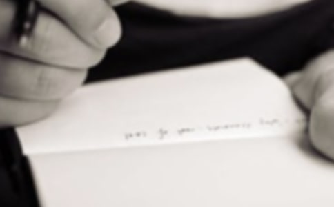 《假文盲》读后感