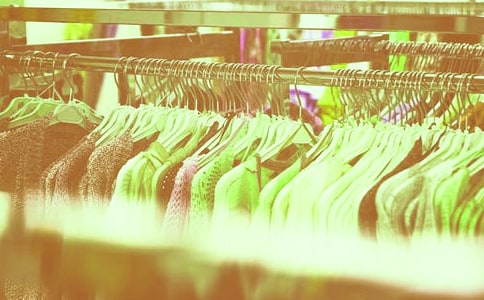 有关服装销售合同