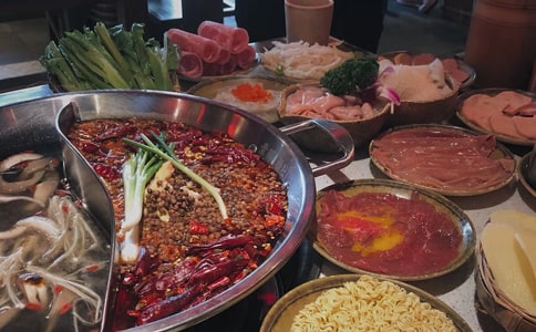 火锅店服务员工作总结