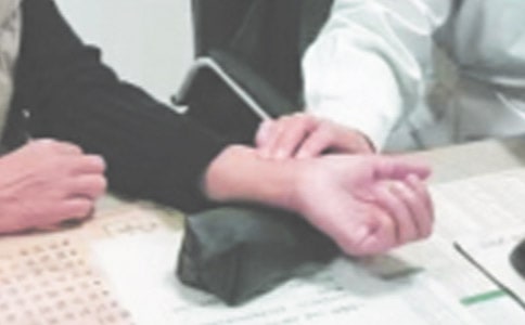 读《学会看病》有感