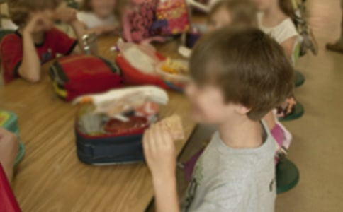 幼儿园贫困补助申请书15篇