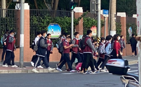 高中学生综合素质评语模板（通用40句）